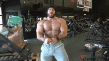 male-bodybuilder-male-muscle.gif